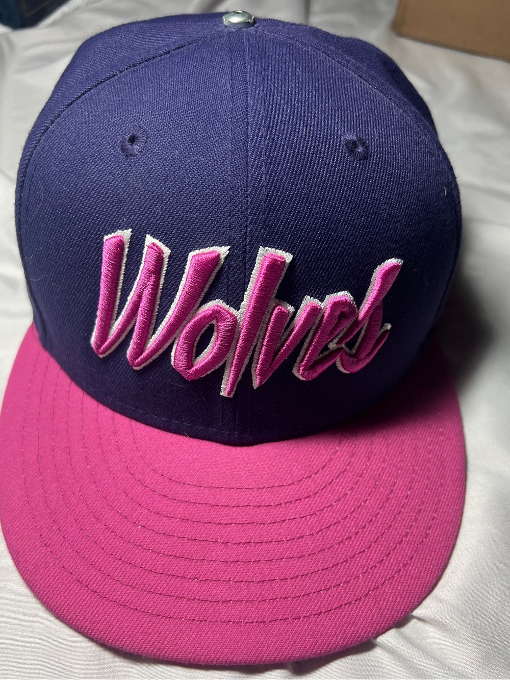 Minnesota Timber Wolves New Era Snapback Hat in purple and Pink